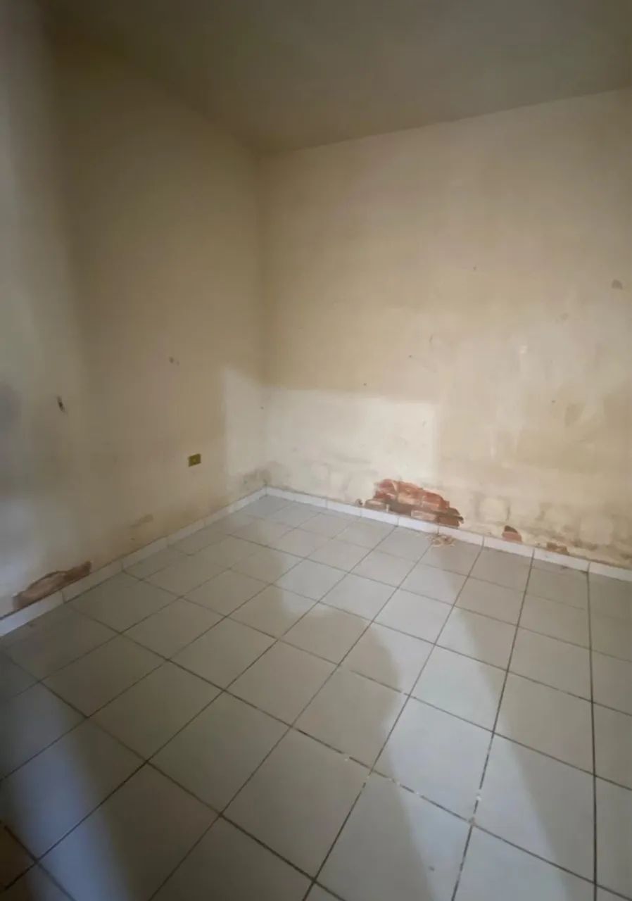Casa com dois quartos e um banheiro  - Foto 4