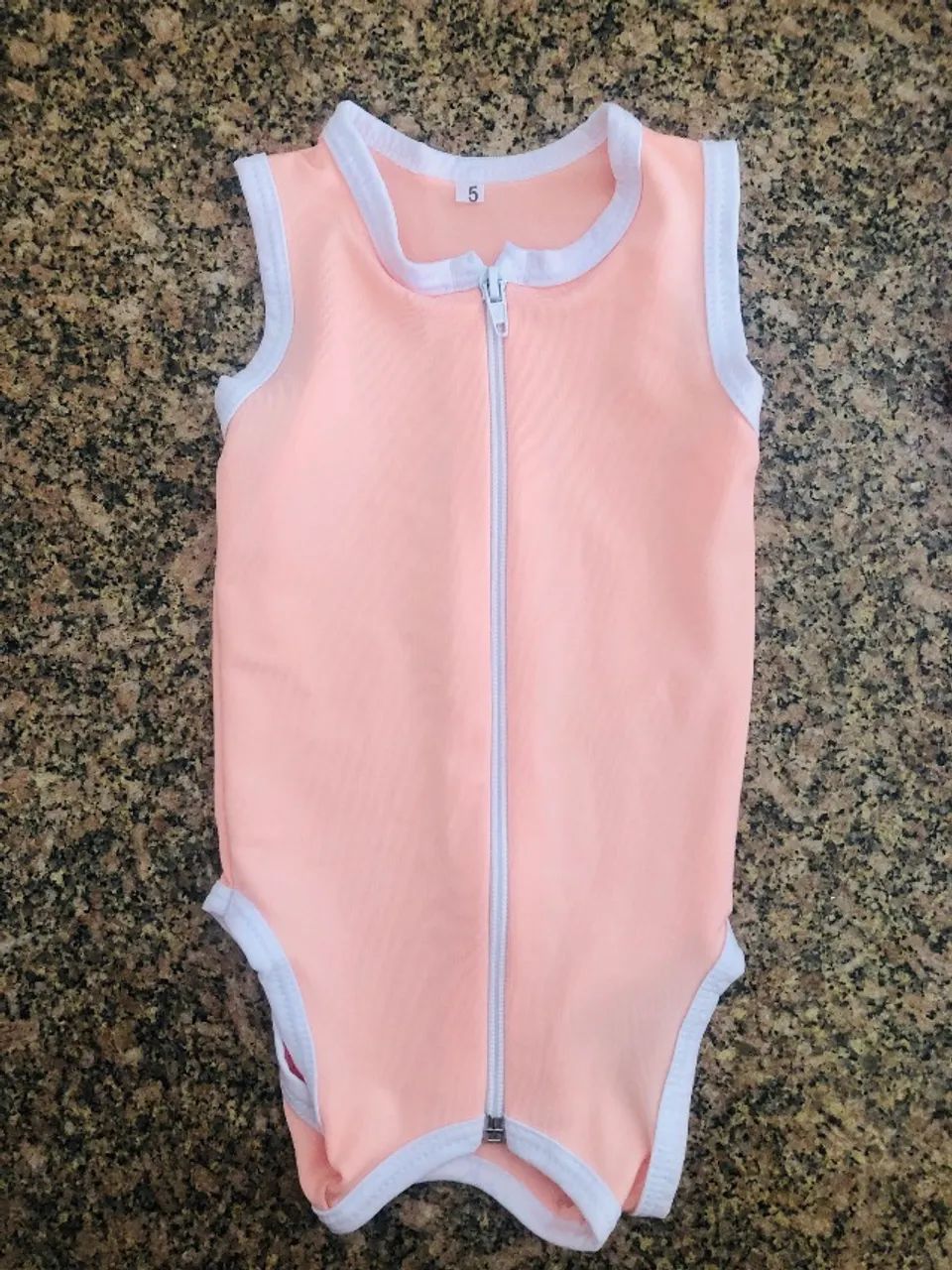 Roupa protetora pós-cirúrgica para cão e gato - fêmea, tamanho 5. (Valor unitário) - Foto 5