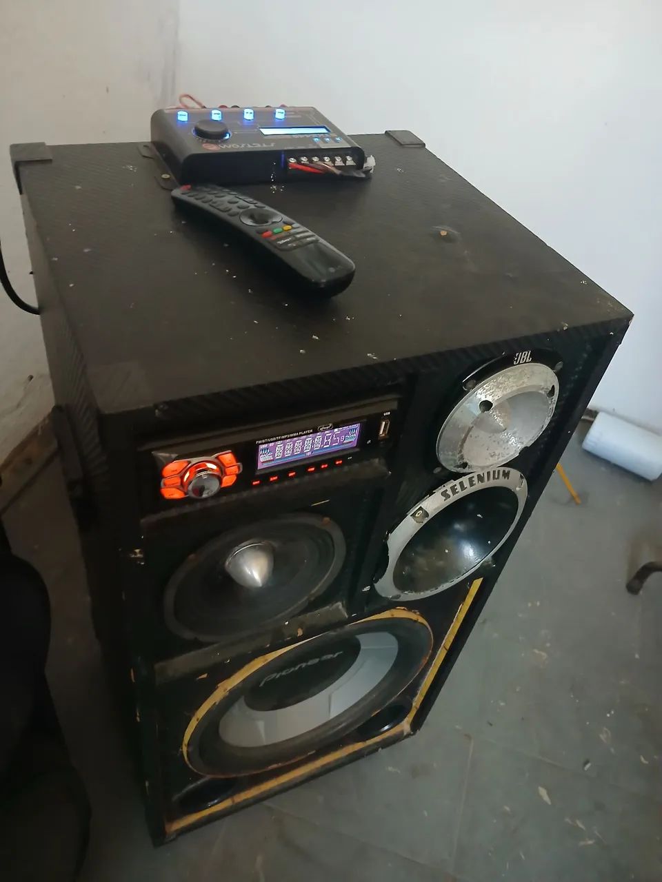 caixa som Bob top completa ...troco pelo uma JBL - Foto 6