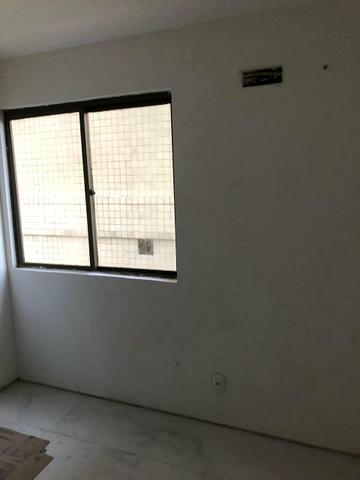 Apartamento na Beira Mar de Piedade com 4 Quartos sendo 1 Suíte - Foto 18