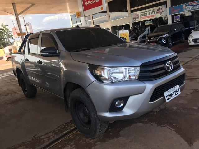 Toyota- Hilux CD 2.8 4x4 2017 - Foto 2