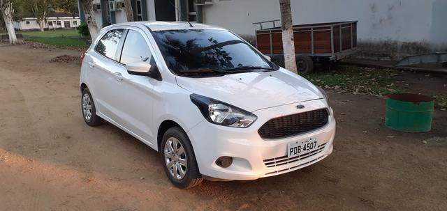 Vendo esse carro ano 2015 nada pra faze só anda - Foto 3