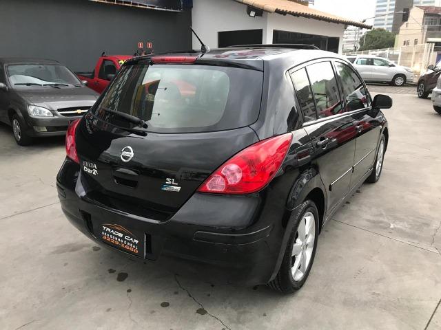 Nissan Tiida 1.8 Mec. SL Teto Solar 2010/2011 Impecável - Foto 3