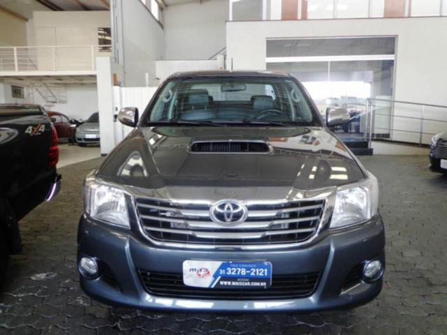Toyota Hilux 3.0 Cd Srv 4x4 Tdi - Foto 2