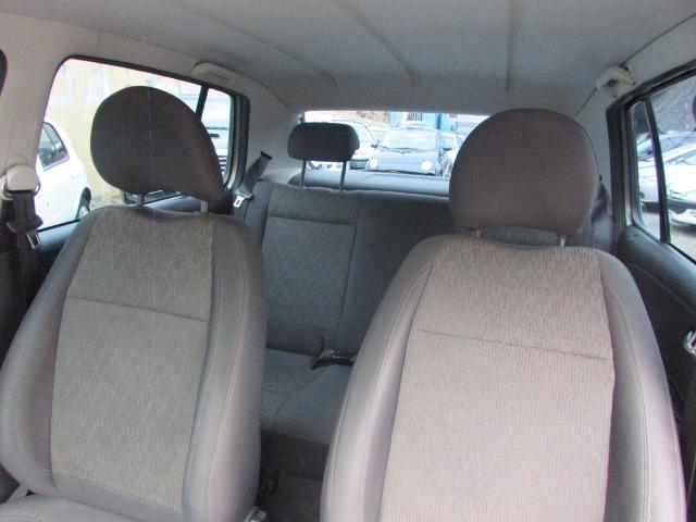 Vw fox g2 48x989 sem entrada 1.0 completo impecavel - Foto 3