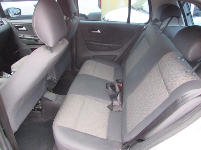Vw fox g2 48x989 sem entrada 1.0 completo impecavel - Foto 5