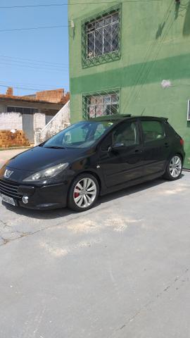 Vendo ou troco por carro financiado - Foto 6