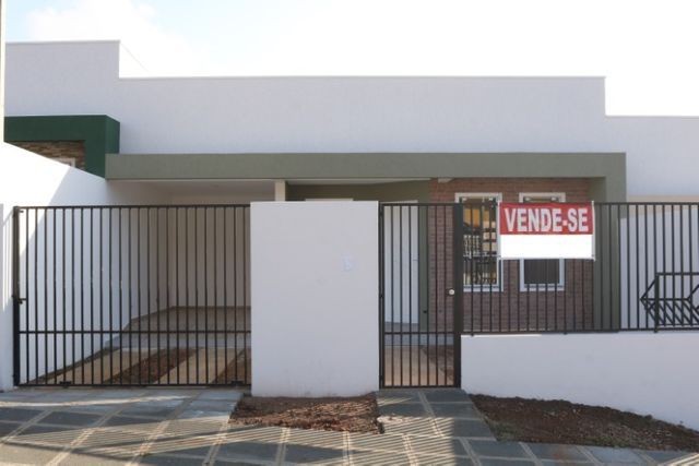Casa com 2 dormitórios, porém com opção para 3 dorms, averbada e nova no Santa Candida - Foto 4