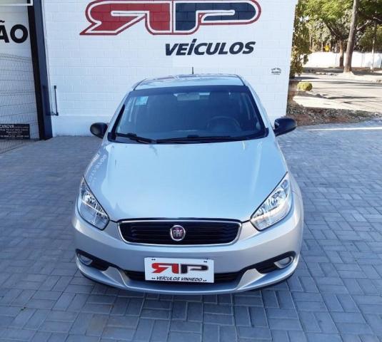 Grand Siena ESSENCE Dual. 1.6 Flex 16V - Foto 2
