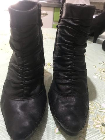 bota cano curto total confort