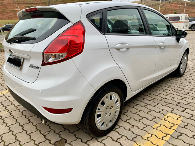 Fiesta 1.6 flex SE - Mecânico - 2016/2017 - 42000km - Foto 2