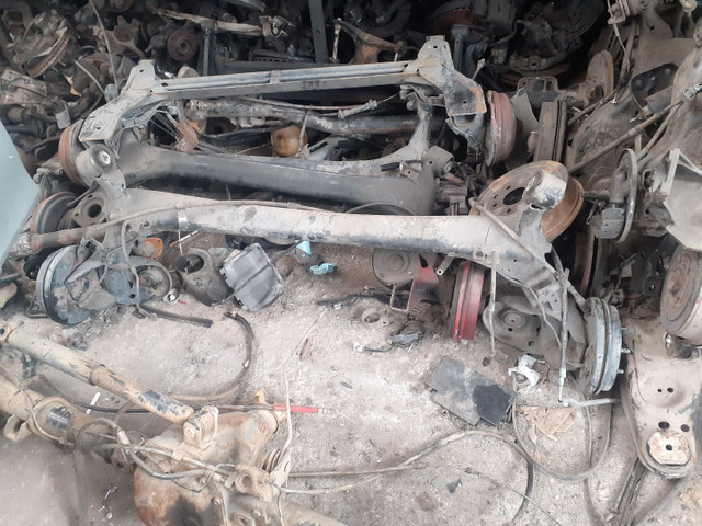 Eixo traseiro diversos carros zafira,Meriva,gol,l  fiat linea  - Foto 2