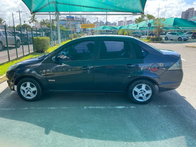 VENDO FIESTA SEDAN 1.6 FLEX ANO 2011/2012