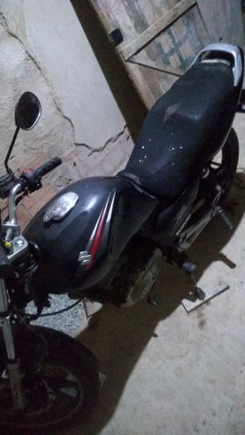 MOTO SUZUKI YES,150