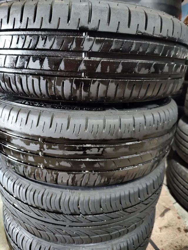 Rodas e pneus semi novos Fiat com carlotas original argo aro 14 pneus 175 65 14 <br><br>1.599$  - Foto 2