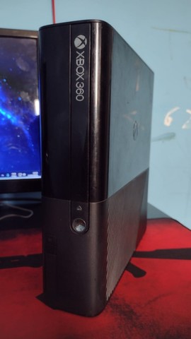 Xbox 360 Super Slim