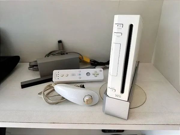 Nintendo wii completo desbloqueado - Desconto no Preço