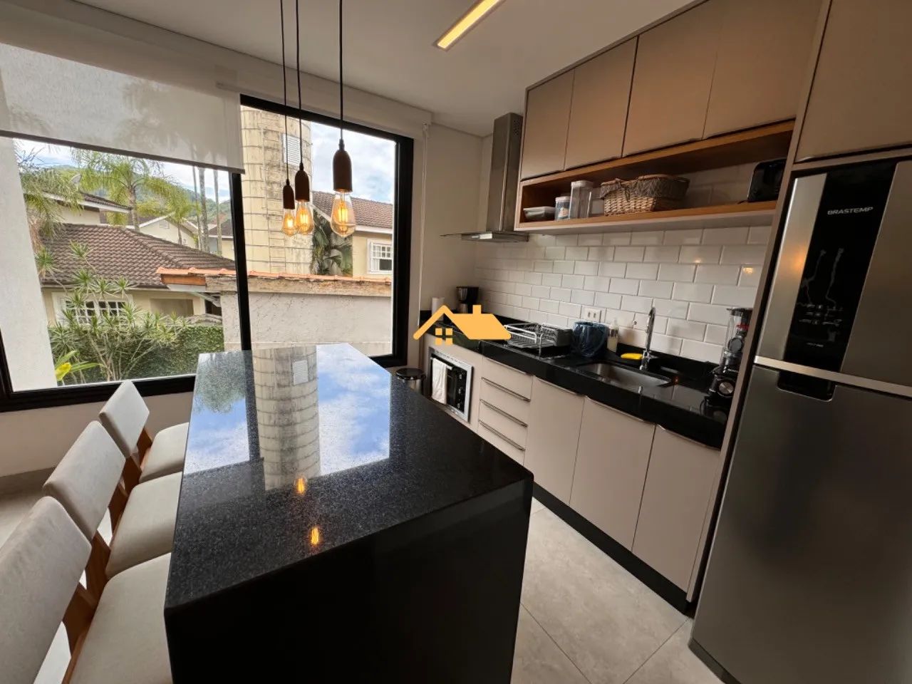 Aluguel de Apartamento de 2 Quartos em Juquehy, São Sebastião-SP: 1 Suite, 1 Sala, 2 Banhe - Foto 3