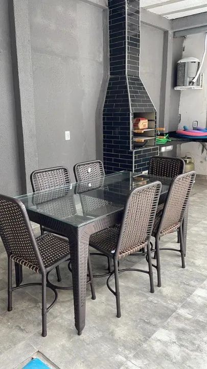 Mesa de 8 lugares de fibra sintética 