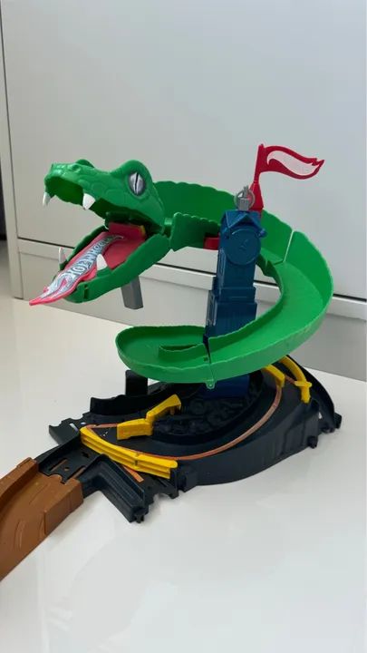 Hot wheel cobra