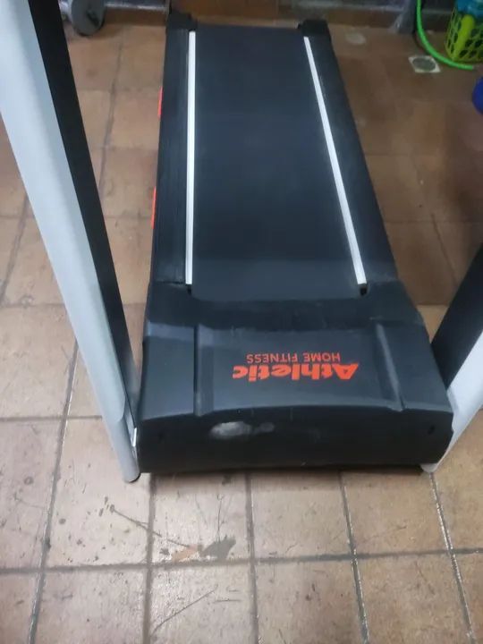 Esteira atlétic semi nova com inclinação  - Foto 3