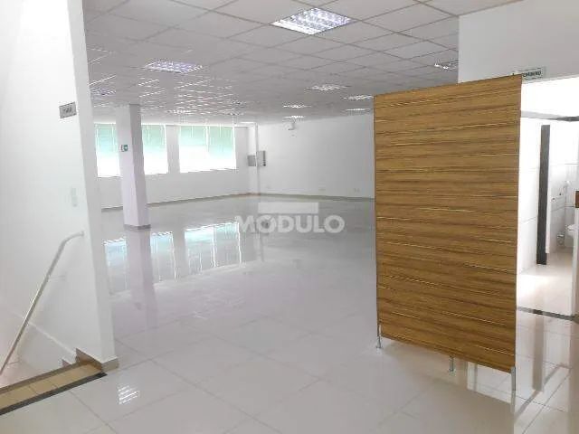 Prédio comercial para locação no bairro Cazeca - Foto 4
