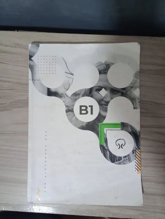 Livro Inglês IESB - 2° Ano  - Foto 2