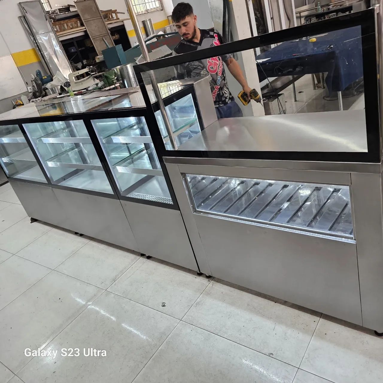 Balcao Expositor inox  para padaria, cafeteria sob medida  - Foto 2