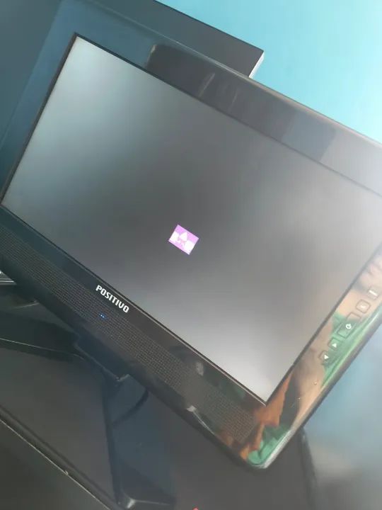 Monitor Positivo Smile Light 5619 15,6 Polegadas