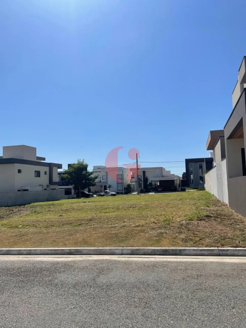 Terreno em condomínio fechado para venda com 260m² no Loteamento da Floresta