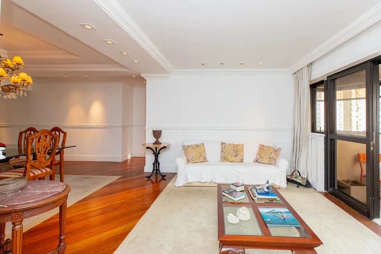 Apartamento tipo para venda em Moema com 4 quartos, sendo 3 suítes, 155m² - Foto 9