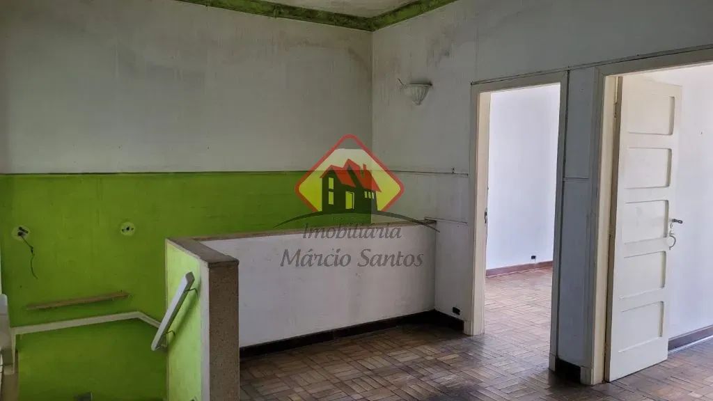 Sobrado no Centrão de Taubaté - Ponto comercial + Residência na parte de Cima - à Venda!! - Foto 13