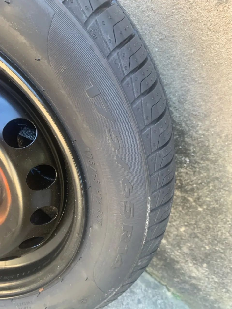 Pneu estepe 175/65/14 - Foto 2