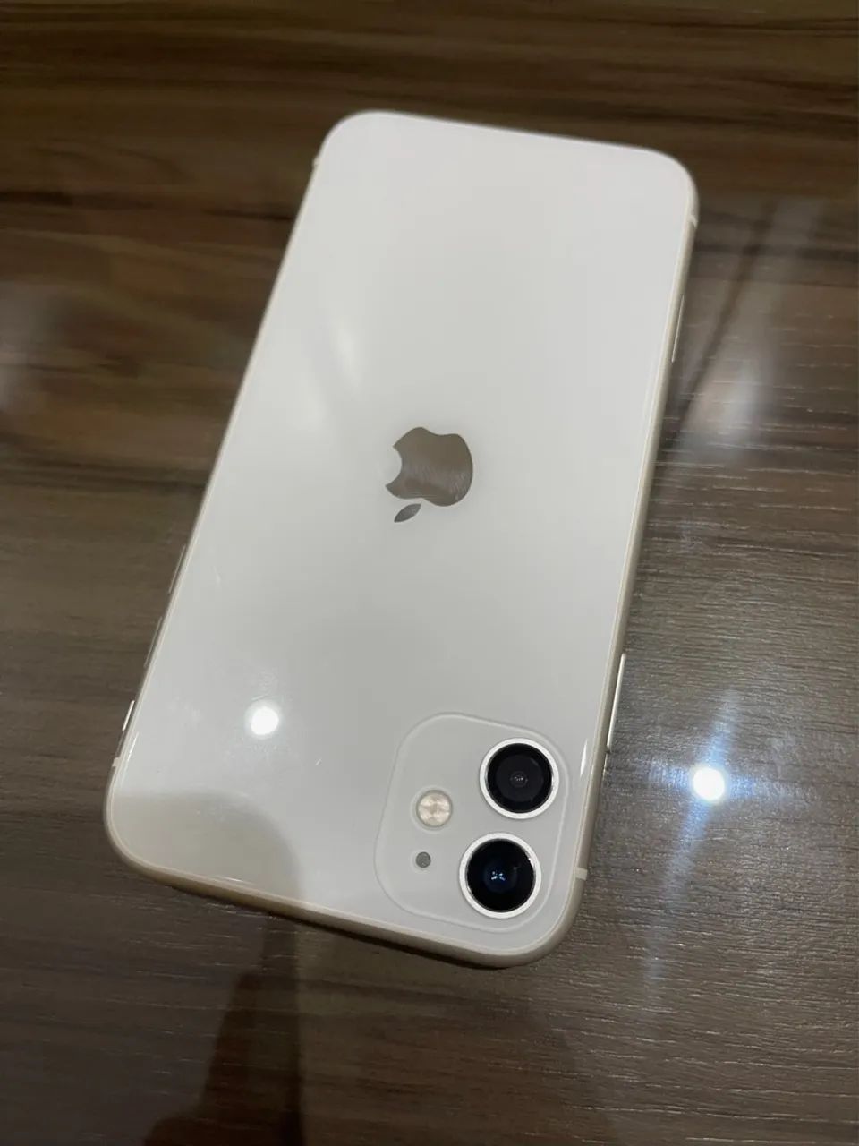 iPhone 11 branco 64 g  - Foto 5