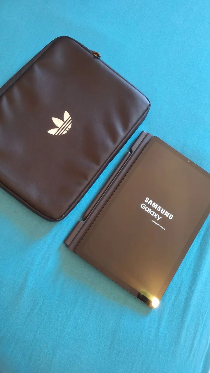Tablet Samsung S6 Lite Pen com Capa Adidas - Foto 4
