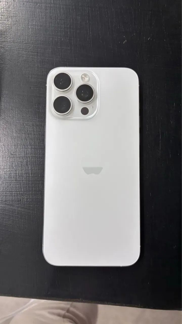 iPhone 15 Pro Max 256GB Branco - Celulares e Smartphones