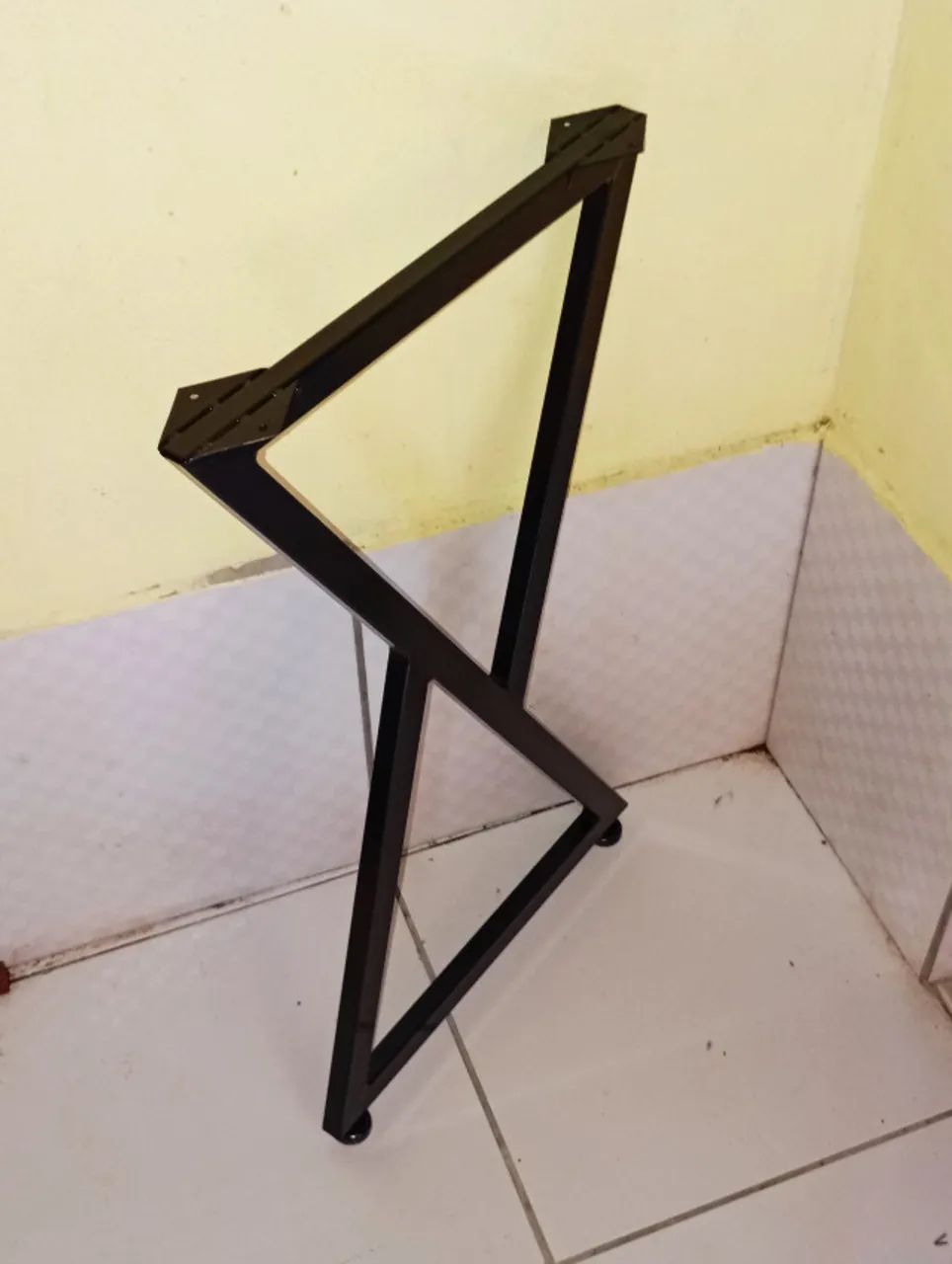 Pé mesa\suporte prateleira industrial K em aço - Foto 2