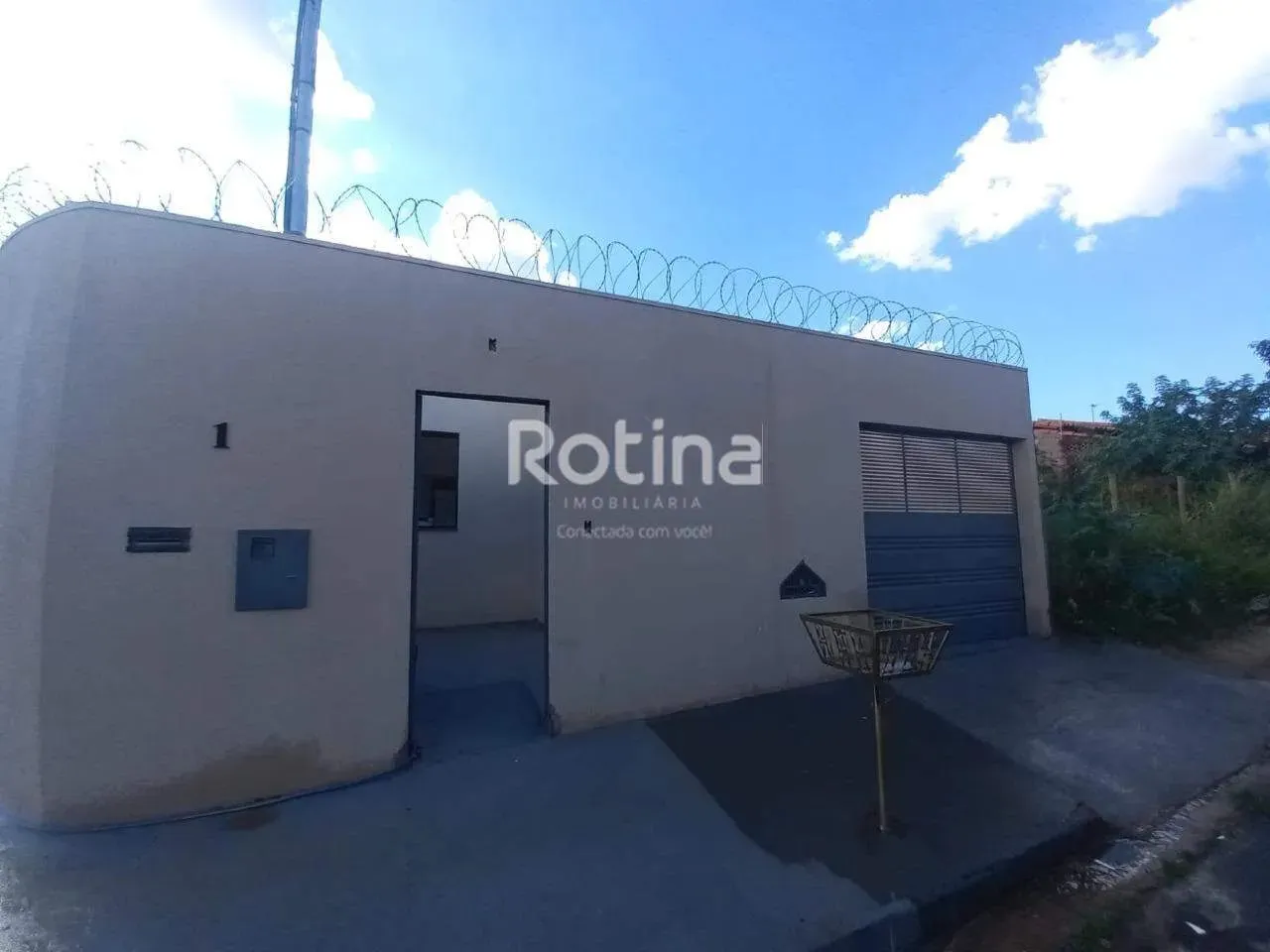 Casa para alugar, 2 quartos, Shopping Park - Uberlândia/MG - Rotina Imobiliária