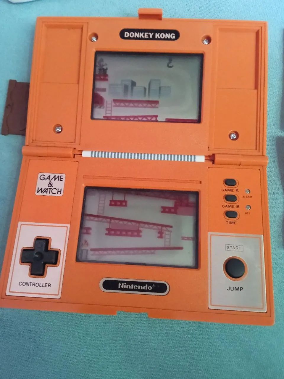 Game & Watch Nintendo anos 80 Donkey Kong conservado funcionando