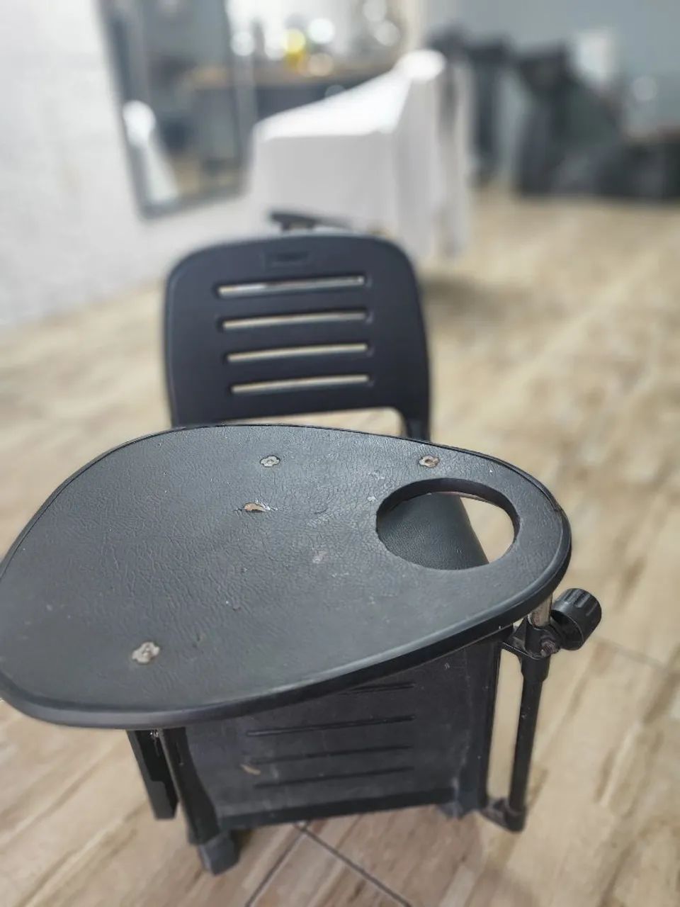 VENDO POLTRONA PARA MANICURE  - Foto 5