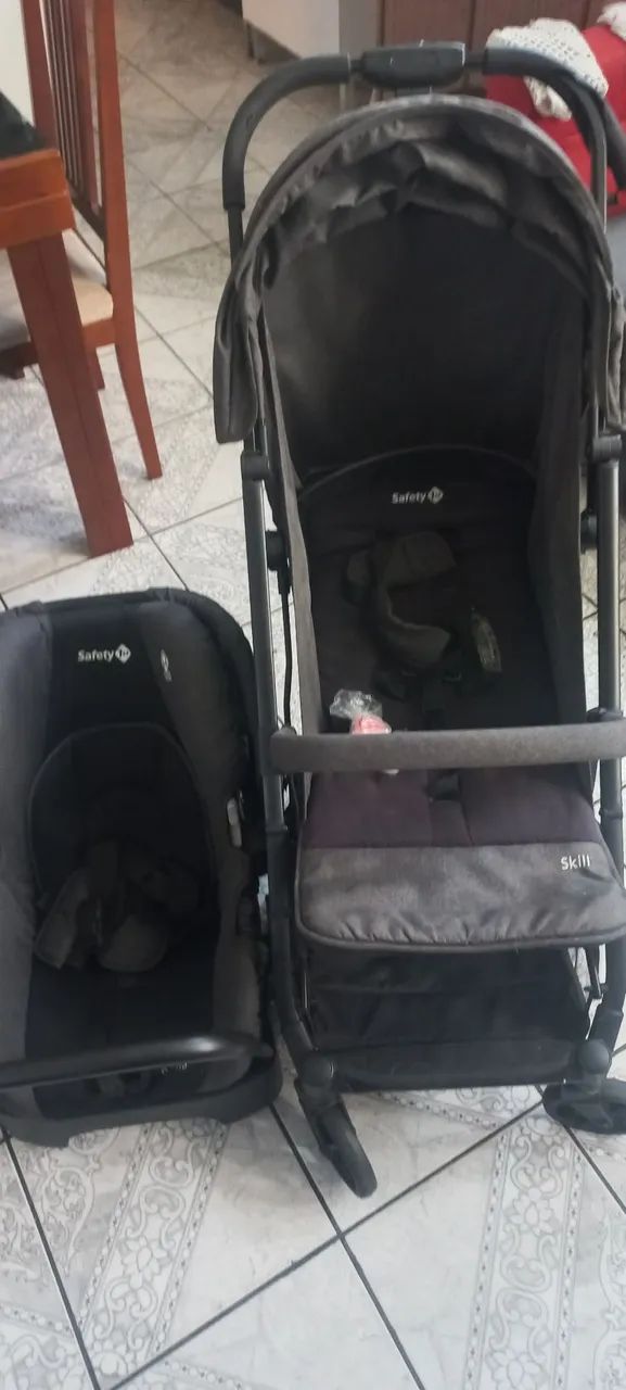 Carrinho de Bebê Safety 1st + Bebê Conforto