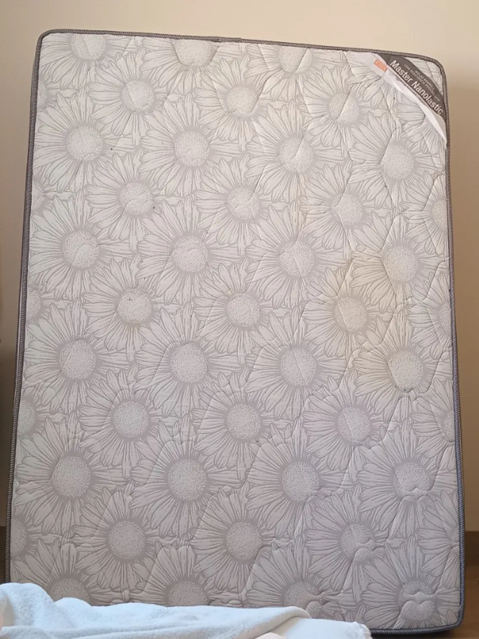 Colchão casal com molas, Ortobon