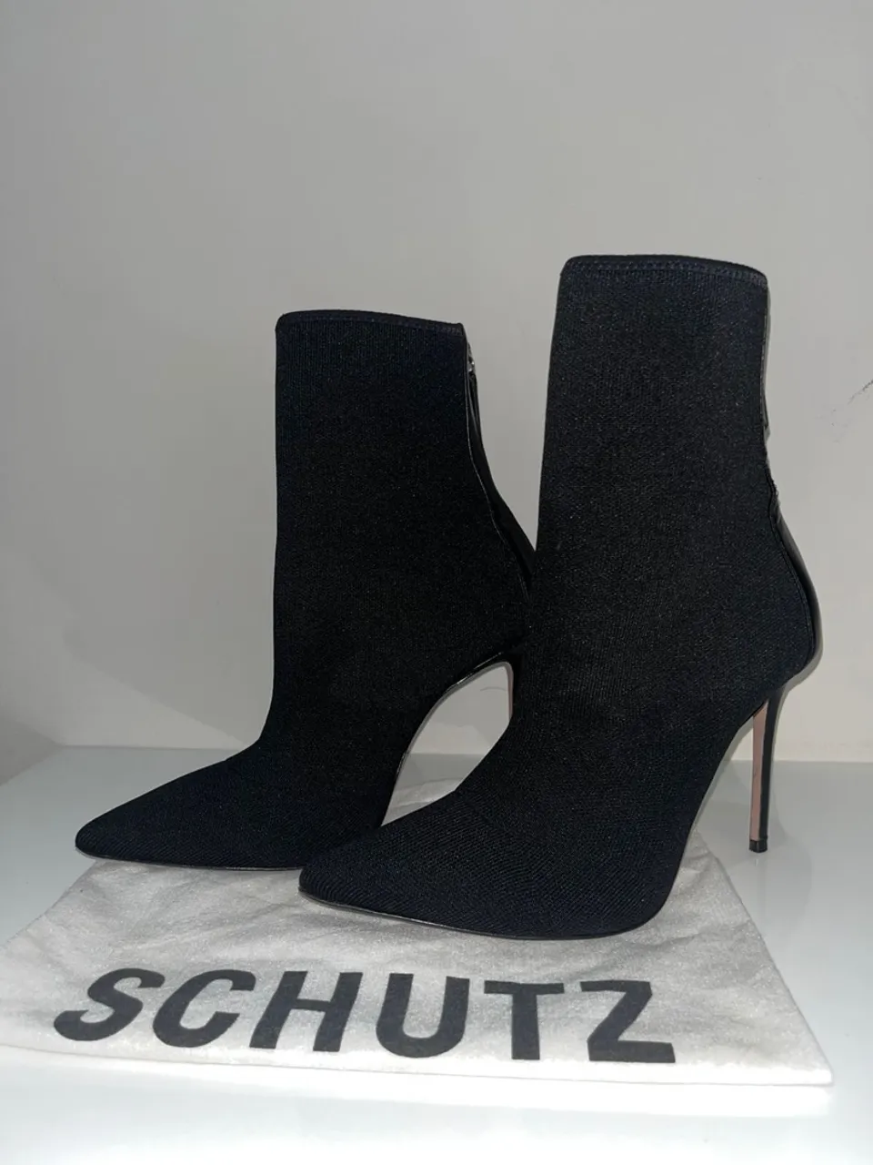Botas Salto Schutz Preta