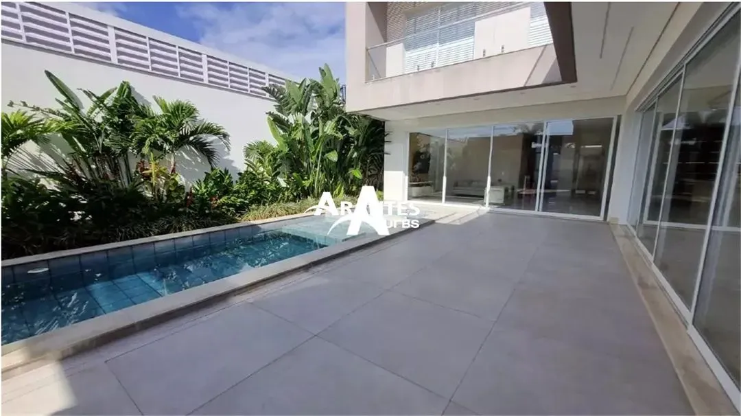 Casa com 319m² 3 quartos à venda no Jardim Karaíba