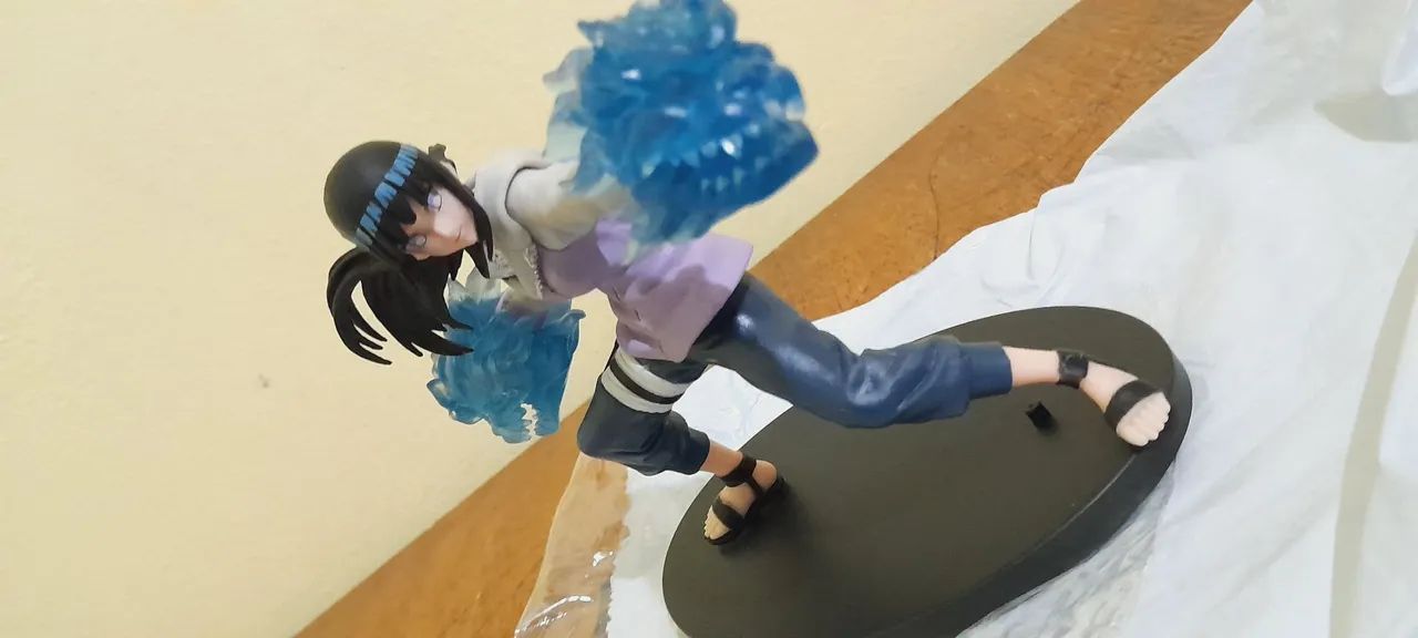 Figura de ação Hinata Hyuga Naruto Shippuden