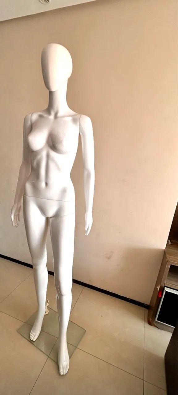 Manequim Feminino fibra para Loja  - Foto 2