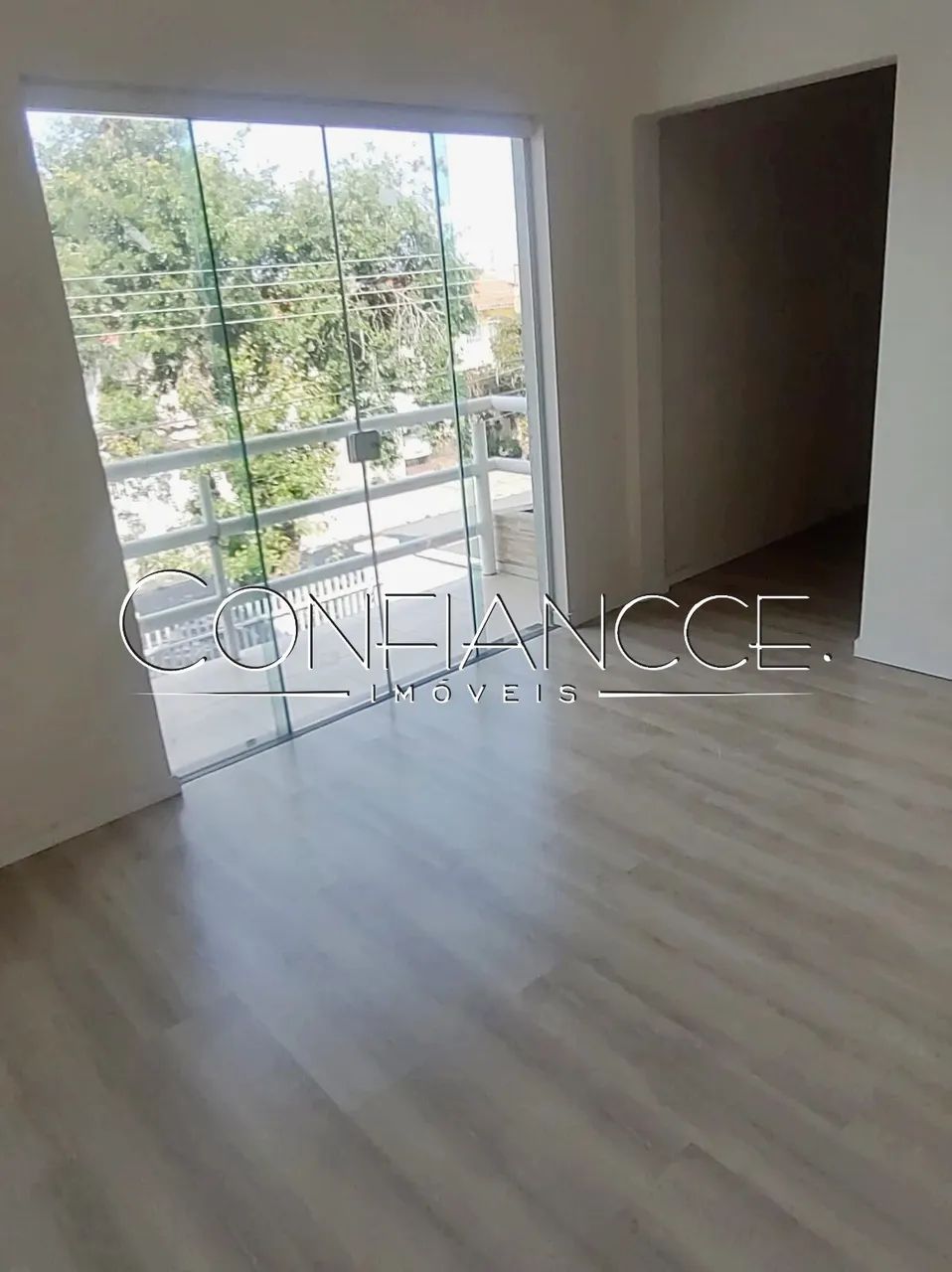 Casa, Sobrado com 4 quartos para alugar no Tarumã, Curitiba - PR | Confiancce Imóveis - Foto 6