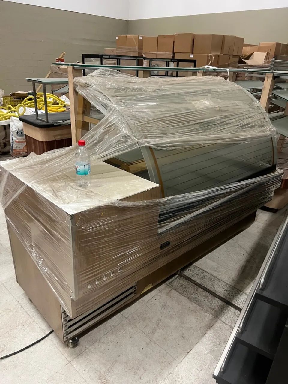 Balcão Expositor refrigerado LESFRI 