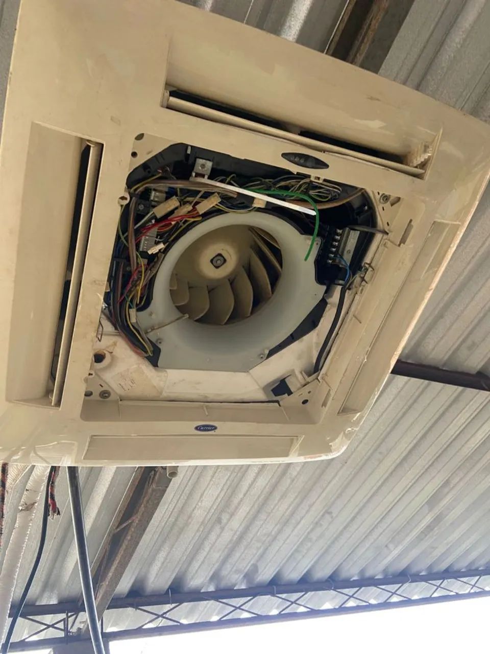 Ar Condicionado split Cassete Carrier 18000 BTU  - Foto 2