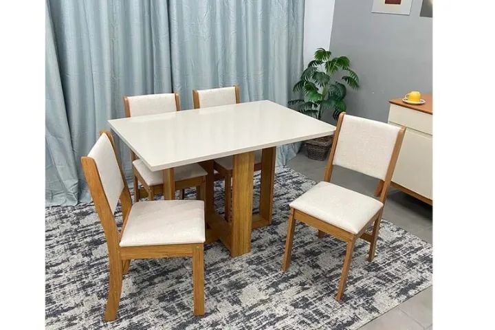 Mesa Magiccm 4 Cadeiras. Produto Novo. Pronta entrega.